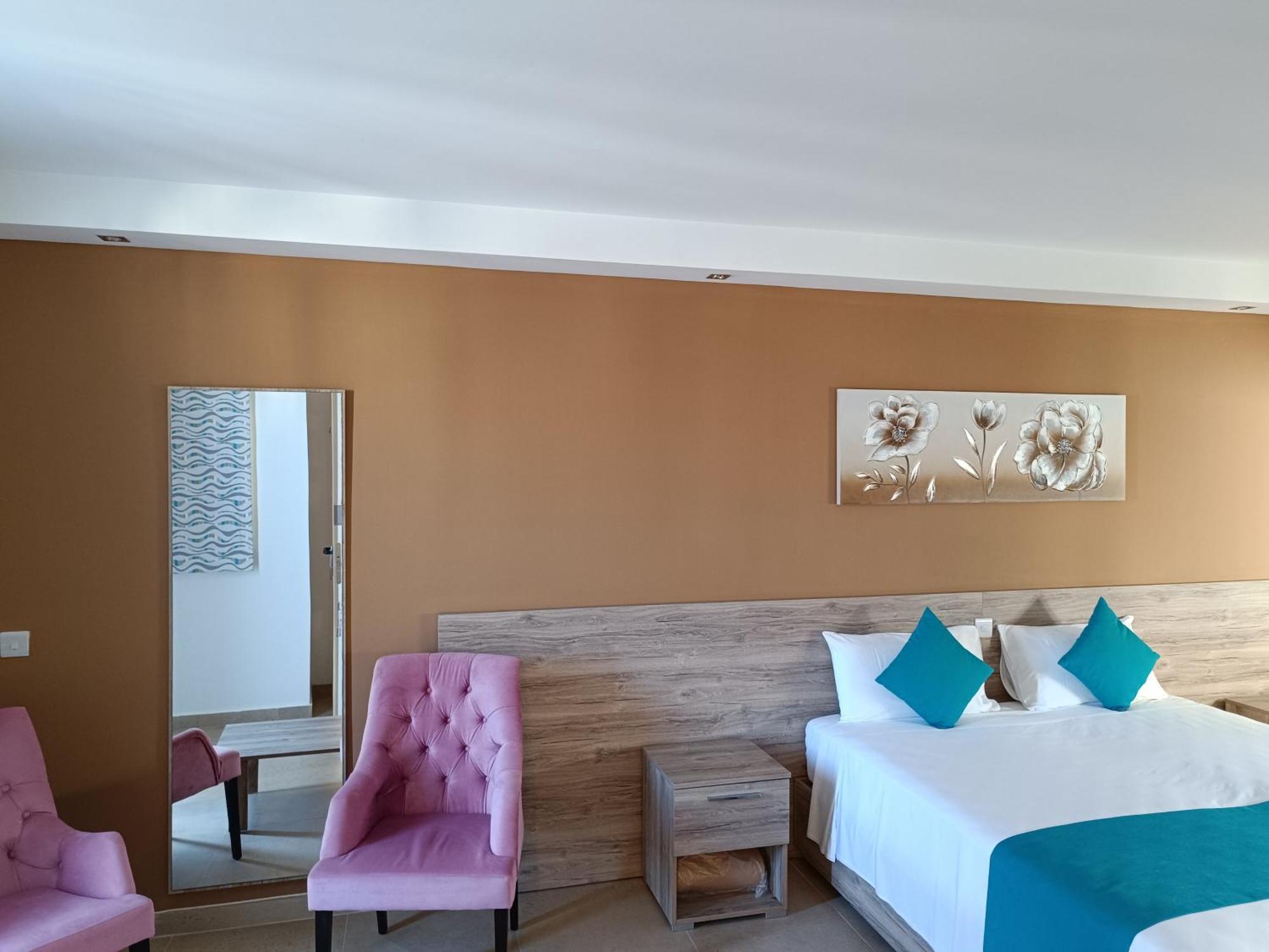 Tj Boutique Hotel Marsaskala Bagian luar foto