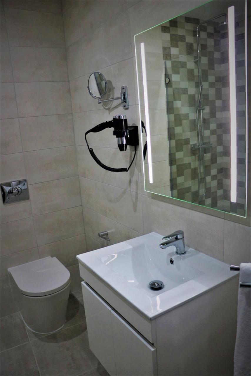 Tj Boutique Hotel Marsaskala Bagian luar foto