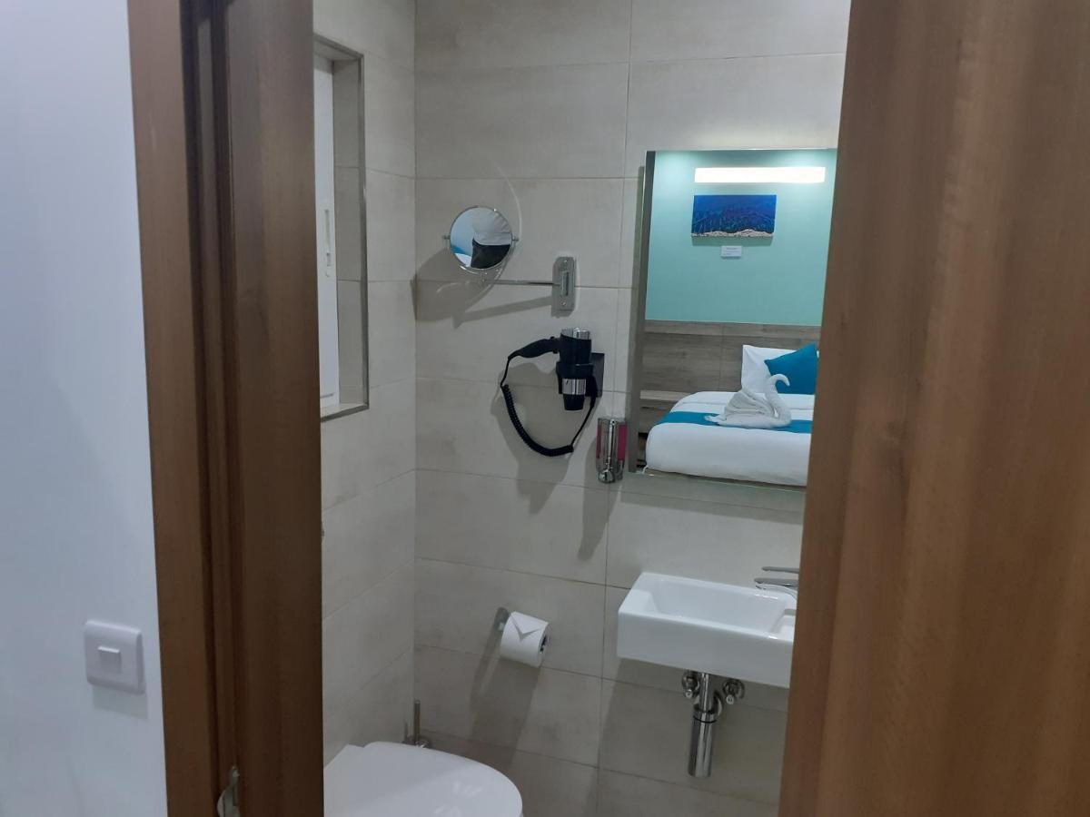 Tj Boutique Hotel Marsaskala Bagian luar foto