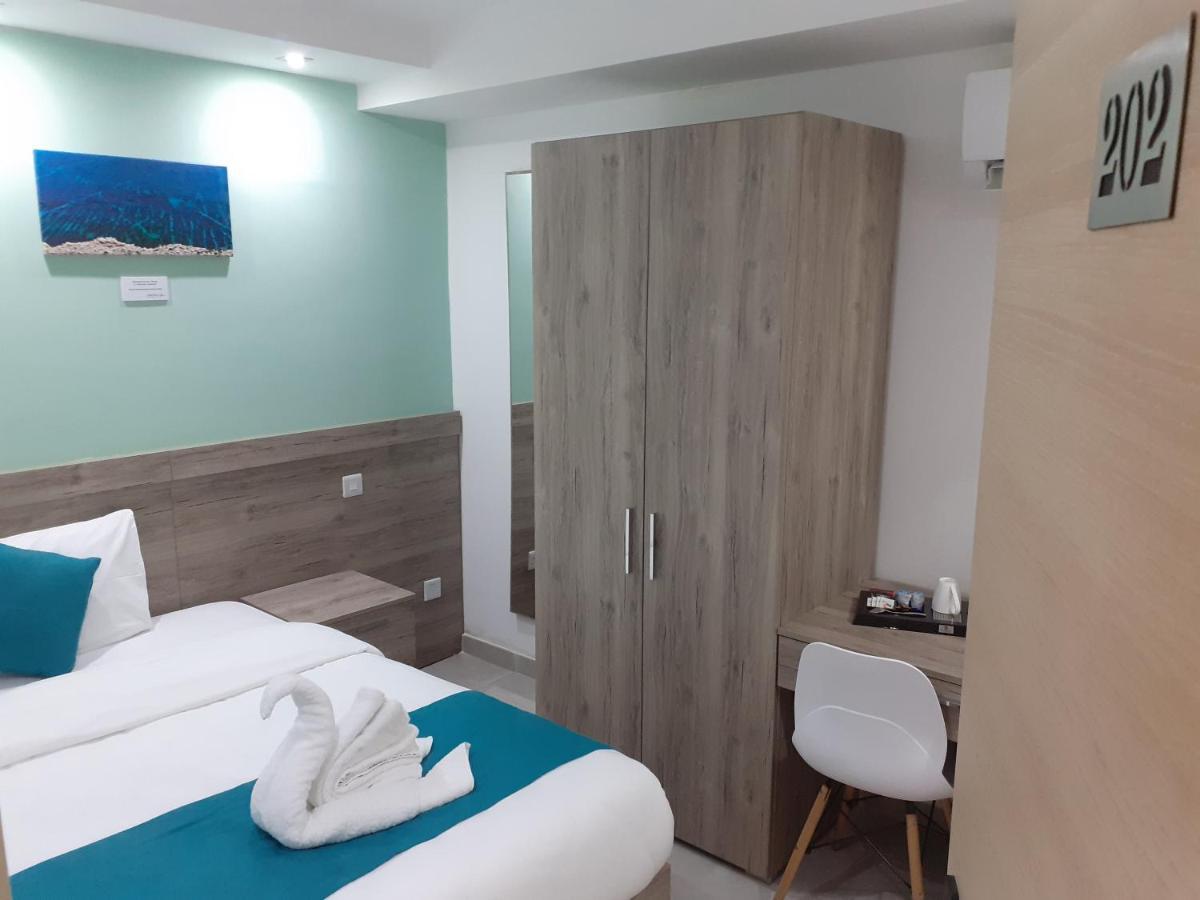 Tj Boutique Hotel Marsaskala Bagian luar foto